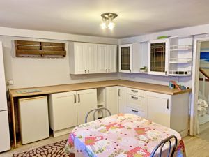 Annex Kitchen- click for photo gallery